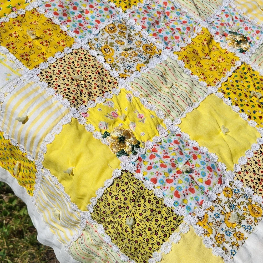 N/A cheerful yellow